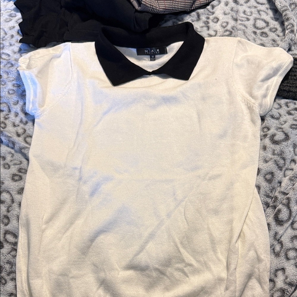 Collared Knit Blouse